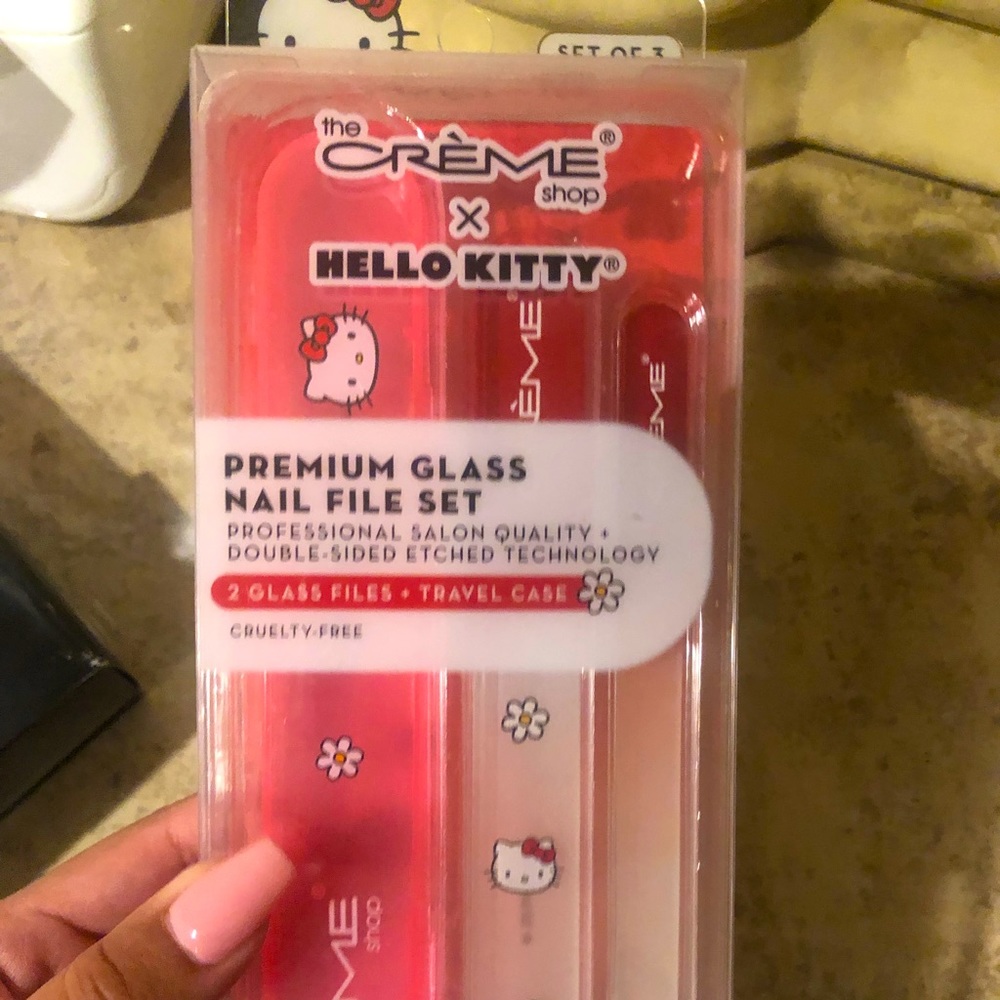 Hello kitty